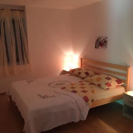 Apartament *